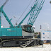 Cho thuê xe cẩu bánh xích Kobelco CKL1000i